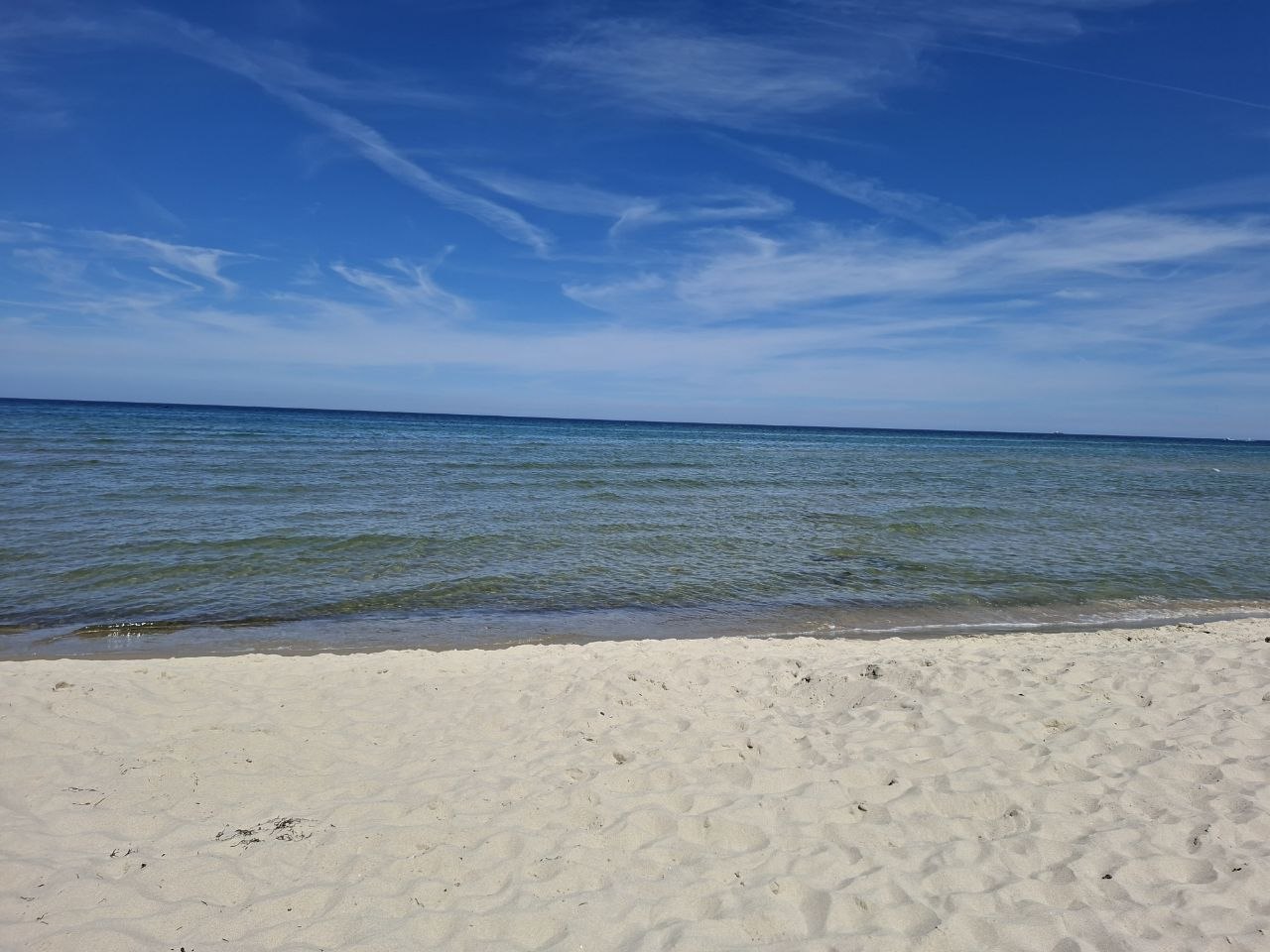 Ostseestrand bei Reetland am Meer auf Rügen